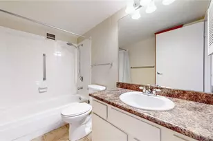 13691 E Marina Dr, Aurora, CO 80014 - Photo 12