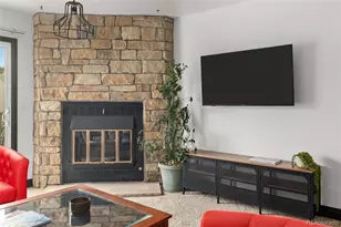 1811 S Quebec Way, Denver, CO 80231 - Photo 6