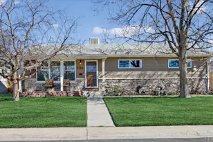 1732 S Elm St, Denver, CO 80222 - Photo 1