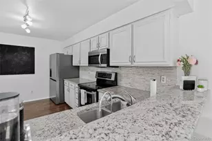 7205 S Gaylord St, Centennial, CO 80122 - Photo 10
