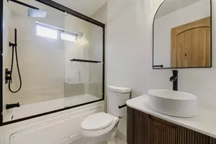 2610 S Vine St, Denver, CO 80210 - Photo 24