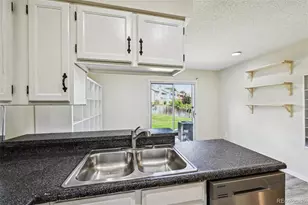 1732 S Blackhawk Way, Aurora, CO 80012 - Photo 12