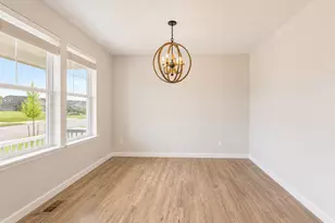 27811 E 9th Dr, Aurora, CO 80018 - Photo 10
