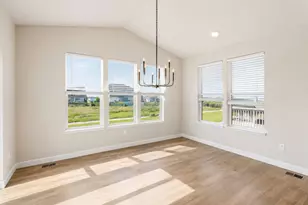 27811 E 9th Dr, Aurora, CO 80018 - Photo 8