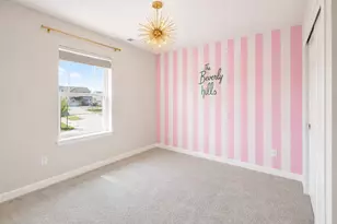 27811 E 9th Dr, Aurora, CO 80018 - Photo 12