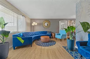 4725 Topeka Ct, Denver, CO 80239 - Photo 6