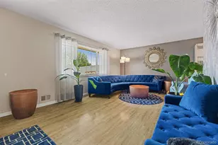 4725 Topeka Ct, Denver, CO 80239 - Photo 6