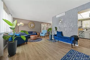 4725 Topeka Ct, Denver, CO 80239 - Photo 2