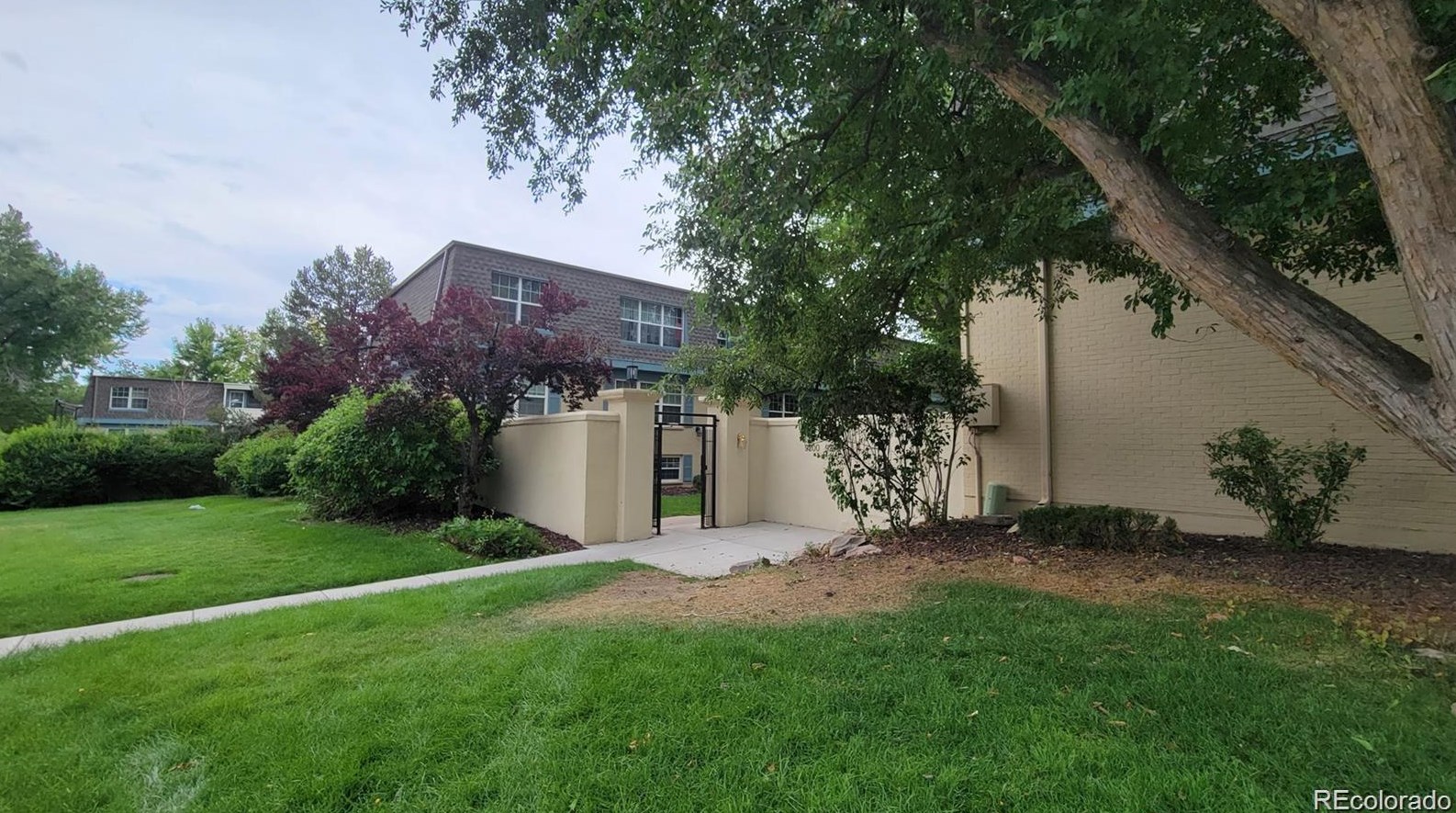 9250 Girard Ave, Denver CO  80231-4796 exterior