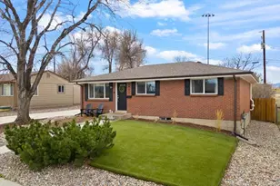 3921 S Hazel Ct, Englewood, CO 80110 - Photo 4