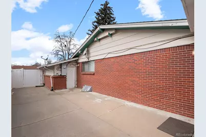 418 S Wheeling Way, Aurora, CO 80012 - Photo 36