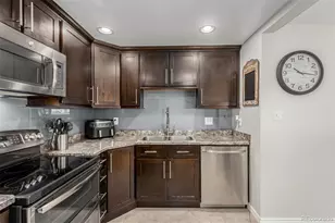 924 Galena St, Aurora, CO 80010 - Photo 18