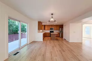 10562 Falcon St, Longmont, CO 80504 - Photo 2