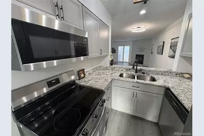2280 S Jasper Way #B, Aurora, CO 80013 - Photo 2