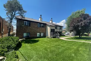 2625 E Uintah St, Colorado Springs, CO 80909 - Photo 2