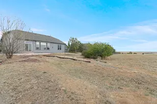 49240 Antelope Dr W, Bennett, CO 80102 - Photo 44