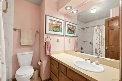 47 S Eagle Circle, Aurora, CO 80012 - Photo 16