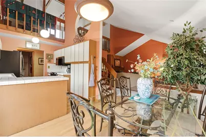 47 S Eagle Circle, Aurora, CO 80012 - Photo 8