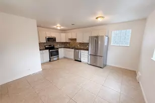 3570 Newport St, Denver, CO 80207 - Photo 2