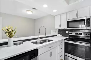 8376 S Upham Way, Littleton, CO 80128 - Photo 14