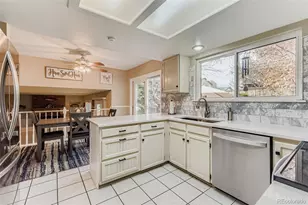 1055 Northridge Rd, Highlands Ranch, CO 80126 - Photo 8