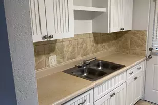 1193 Akron St, Aurora, CO 80010 - Photo 4