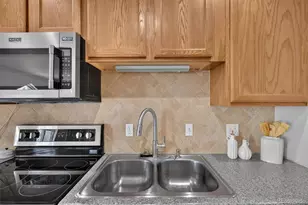 3420 S Locust St, Denver, CO 80222 - Photo 10