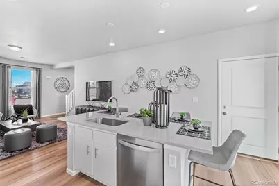 614 Wagon Wheel Way, Bennett, CO 80102 - Photo 4