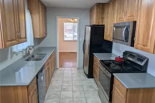 1025 Lansing St, Aurora, CO 80010 - Photo 6