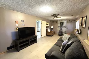 630 Hewitt St, Pueblo, CO 81005 - Photo 10