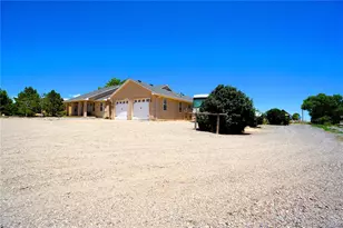 461 E Fredonia Dr, Pueblo, CO 81007 - Photo 1