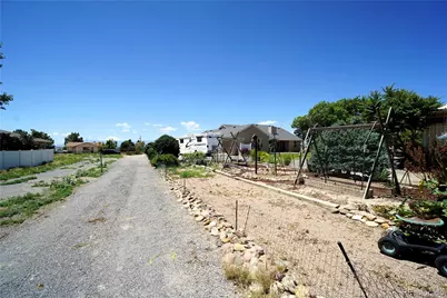 461 E Fredonia Drive, Pueblo, CO 81007 - Photo 48