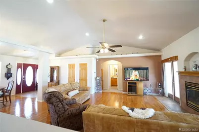 461 E Fredonia Drive, Pueblo, CO 81007 - Photo 6