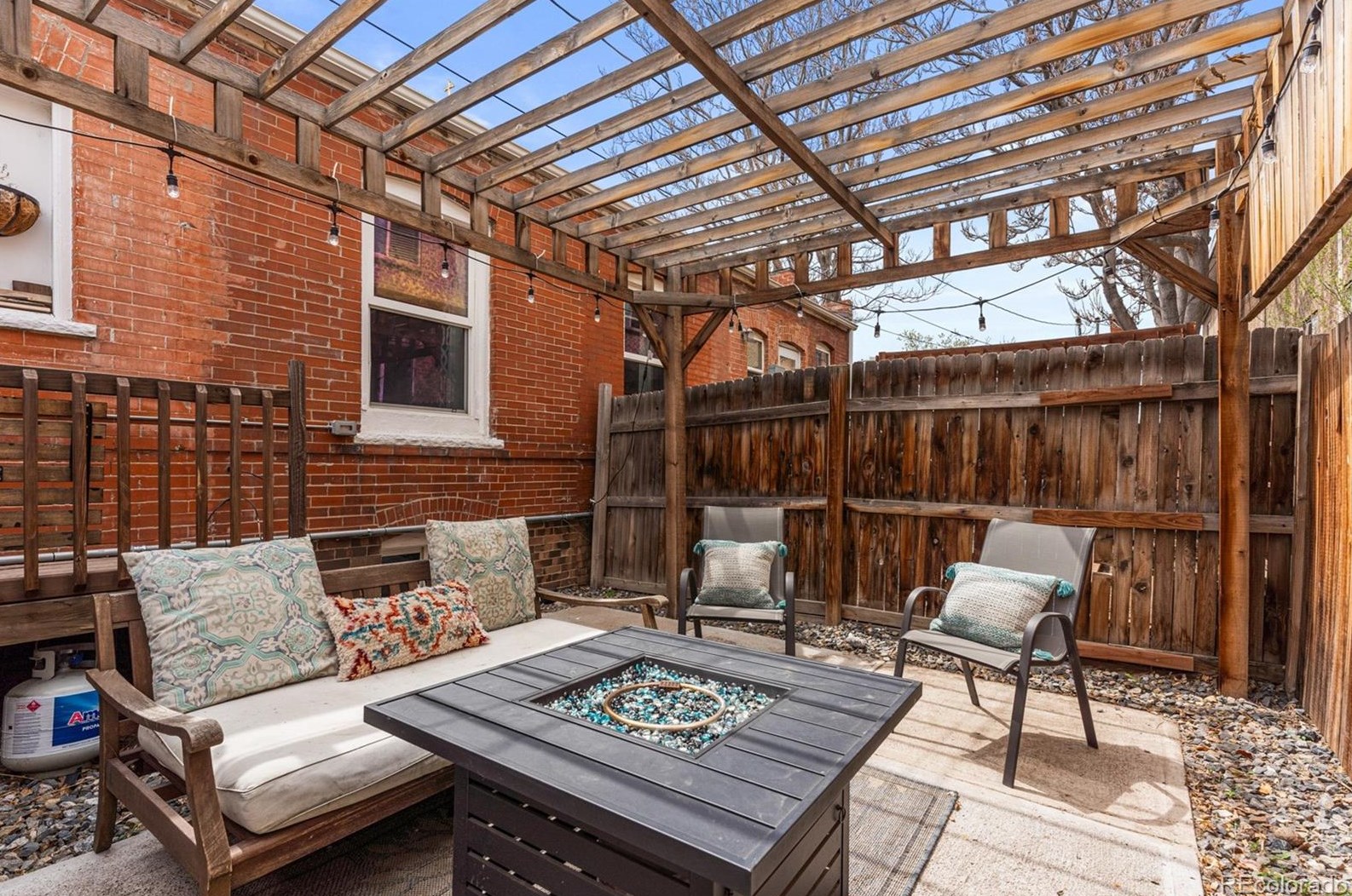247 Alameda Ave, Denver CO  80209-1703 exterior