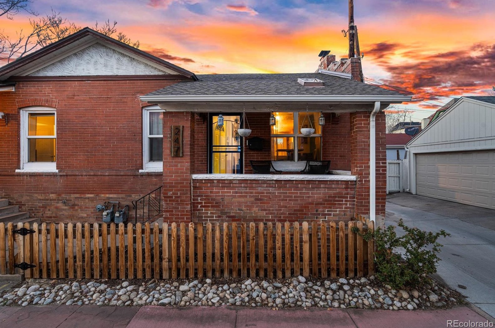 247 Alameda Ave, Denver CO  80209-1703 exterior