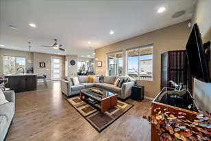 9717 Dunning Cir, Highlands Ranch, CO 80126 - Photo 8