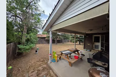 322 S Peoria Circle, Aurora, CO 80012 - Photo 6