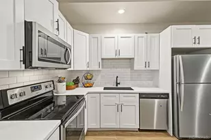 2652 Arapahoe St, Denver, CO 80205 - Photo 4