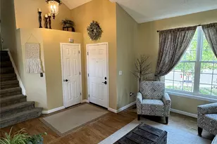 9818 Foxhill Cir, Highlands Ranch, CO 80129 - Photo 12