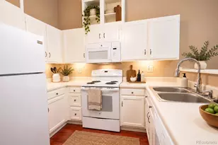 4675 S Dillon Ct, Aurora, CO 80015 - Photo 6