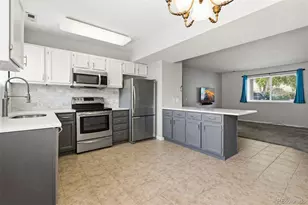 8477 S Reed St, Littleton, CO 80128 - Photo 12