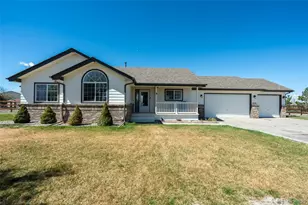905 Pawnee St, Strasburg, CO 80136 - Photo 1