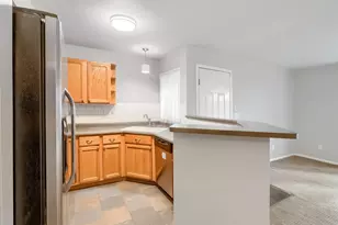 10734 W 63rd Pl, Arvada, CO 80004 - Photo 2