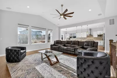 27560 E Lakeview Drive, Aurora, CO 80016 - Photo 6