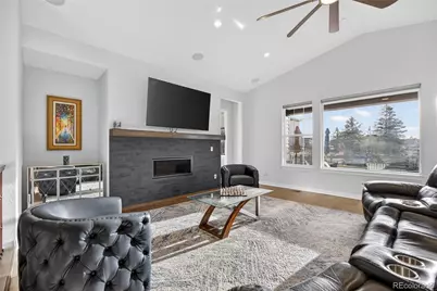 27560 E Lakeview Drive, Aurora, CO 80016 - Photo 30