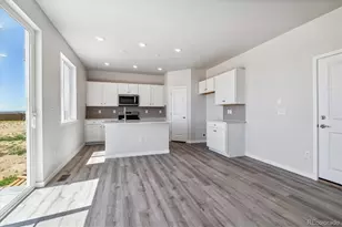 20255 E 58th Pl, Aurora, CO 80019 - Photo 12
