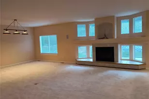 10145 Charissglen Ln, Highlands Ranch, CO 80126 - Photo 4