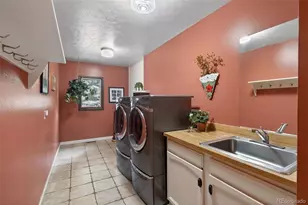 2002 Green Oaks Ln, Littleton, CO 80121 - Photo 28