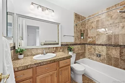 2770 S Heather Gardens Way, Aurora, CO 80014 - Photo 18