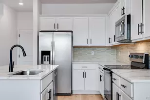 22544 E 6th Pl, Aurora, CO 80018 - Photo 10
